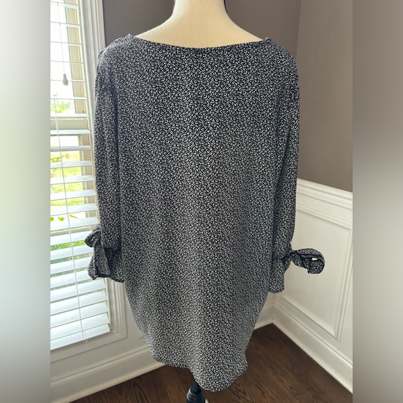 Tee For The Soul Boutique Blouse Womens 1X Black Tie Sleeves Top Shirt - Picture 6 of 15